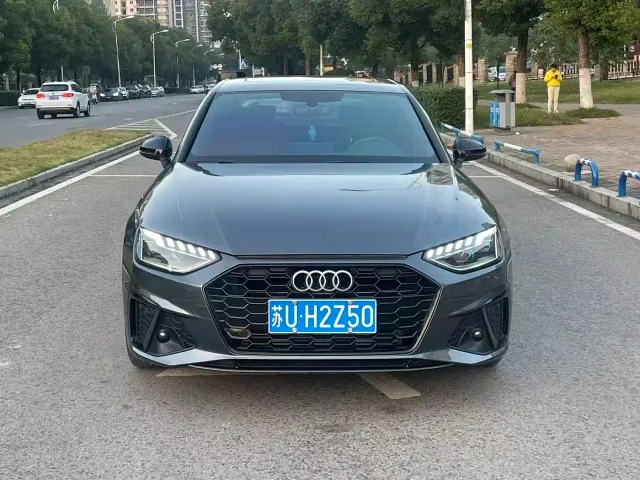 Audi A4L — Фото автомобиля 2