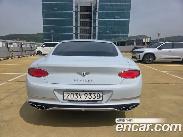 Bentley Continental — Фото автомобиля 3