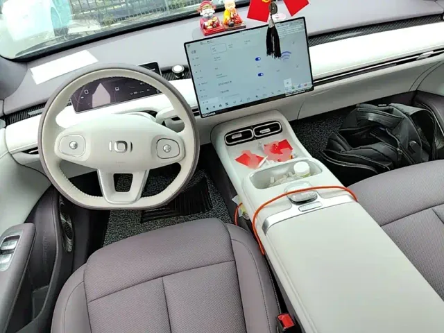 Changan Qiyuan A06 — Фото автомобиля 9