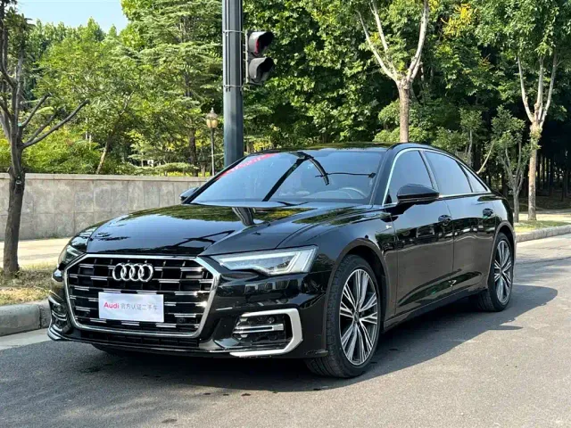 Фотография автомобиля — Audi A6L