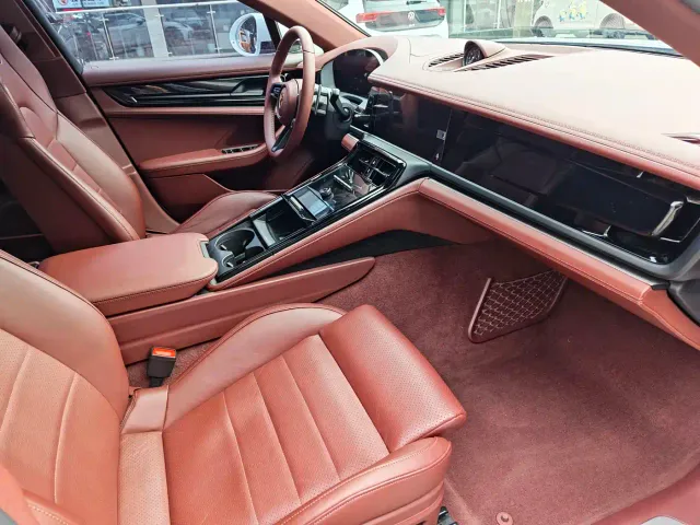 Porsche Panamera — Фото автомобиля 5