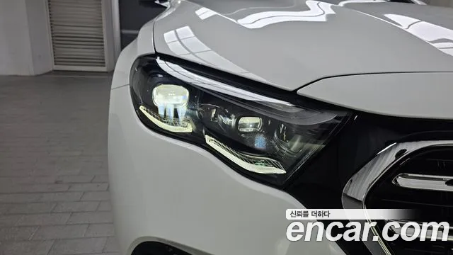 Mercedes-Benz E-Class — Фото автомобиля 21