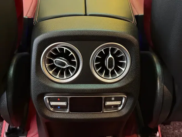 Mercedes-Benz G-Class — Фото автомобиля 27