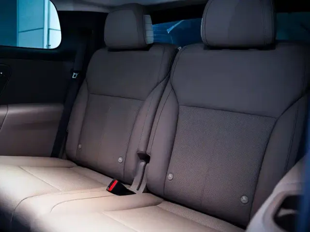 Li Auto i8 — Фото автомобиля 29