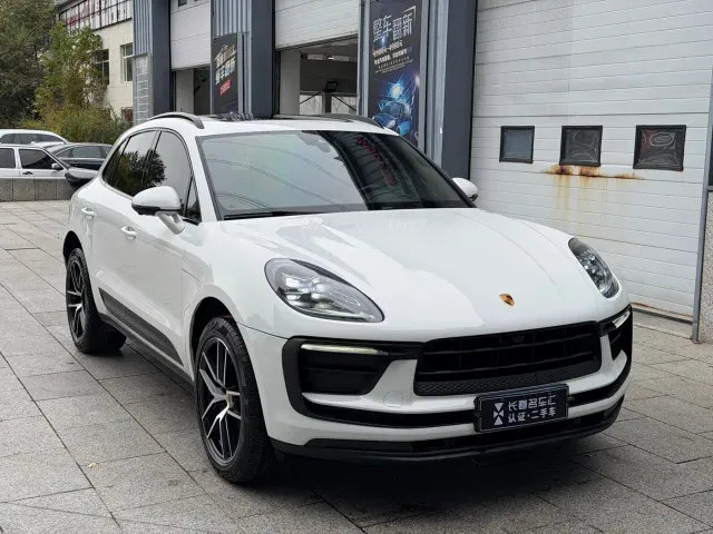 Porsche Macan — Фото автомобиля 3