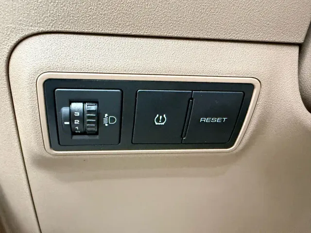 Wuling Motors Hongguang MINIEV 2025 4-Door Advanced — Фото автомобиля 14