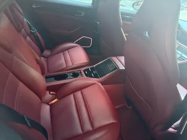 Porsche Panamera — Фото автомобиля 8