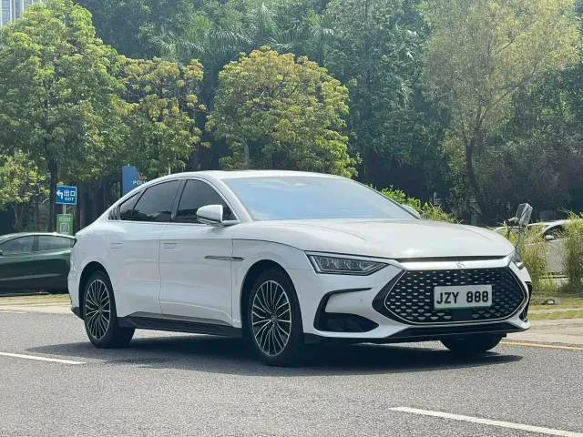 BYD Han — Фото автомобиля 3