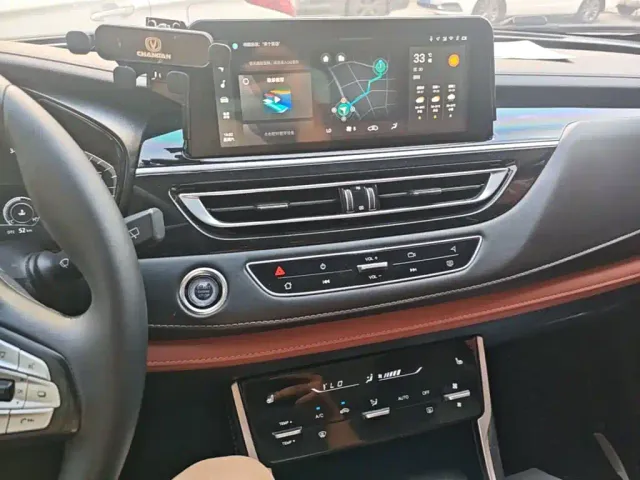Changan CS75 — Фото автомобиля 12
