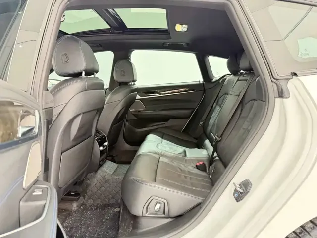 BMW 6 Series Gran Turismo — Фото автомобиля 19