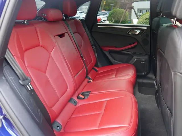 Porsche Macan — Фото автомобиля 11