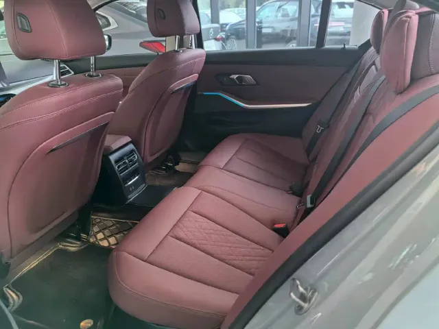 BMW 3 Series — Фото автомобиля 7