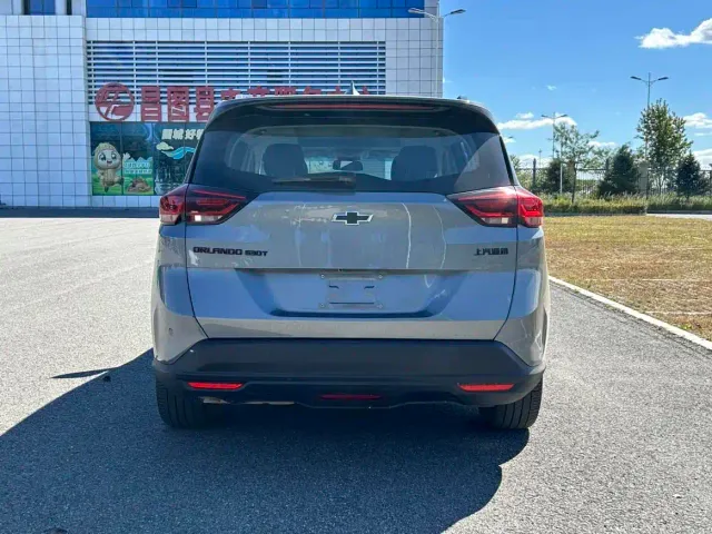 Chevrolet Orlando — Фото автомобиля 5