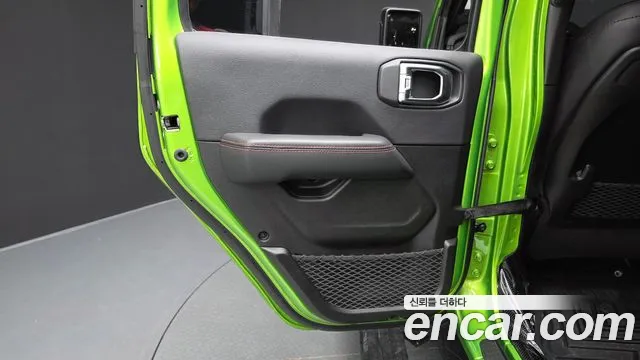 Jeep Wrangler JL — Фото автомобиля 14