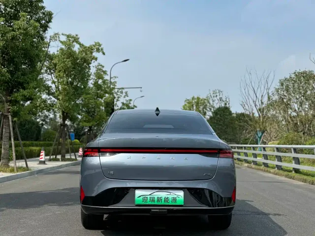 Xpeng P5 — Фото автомобиля 7