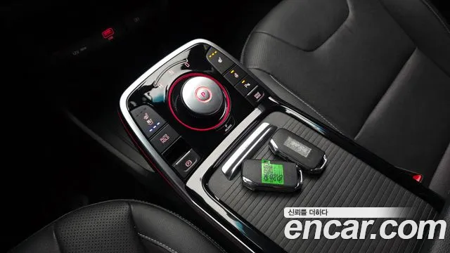 Kia Niro — Фото автомобиля 9