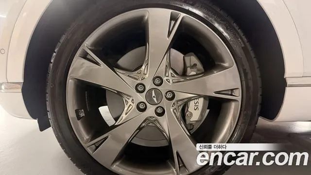 Genesis GV80 — Фото автомобиля 20