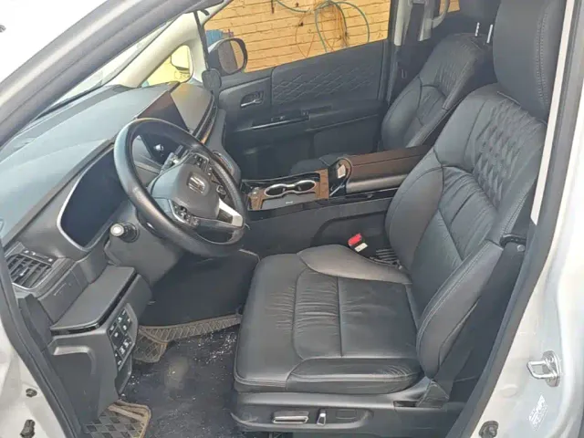 Honda Elysion — Фото автомобиля 14