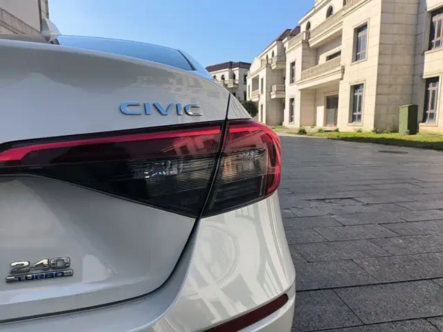 Honda Civic — Фото автомобиля 7