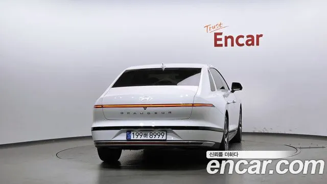 Hyundai Grandeur GN7 — Фото автомобиля 4