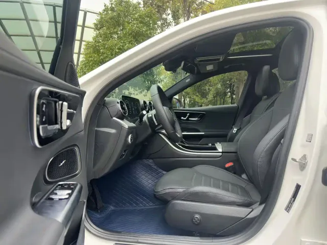 Mercedes-Benz C-Class — Фото автомобиля 8