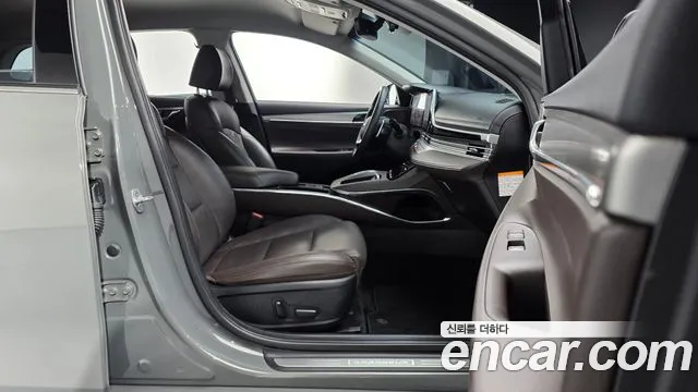 Hyundai Grandeur Grandeur (New) Hybrid — Фото автомобиля 25