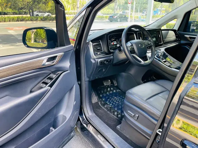 GAC Trumpchi M8 — Фото автомобиля 6
