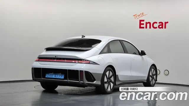 Hyundai Ioniq 6 — Фото автомобиля 2