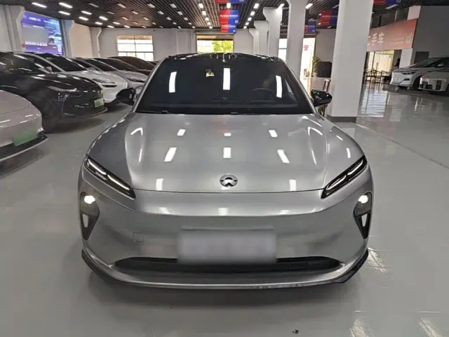 Nio ET5 Touring — Фото автомобиля 2