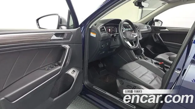 Volkswagen Tiguan — Фото автомобиля 15