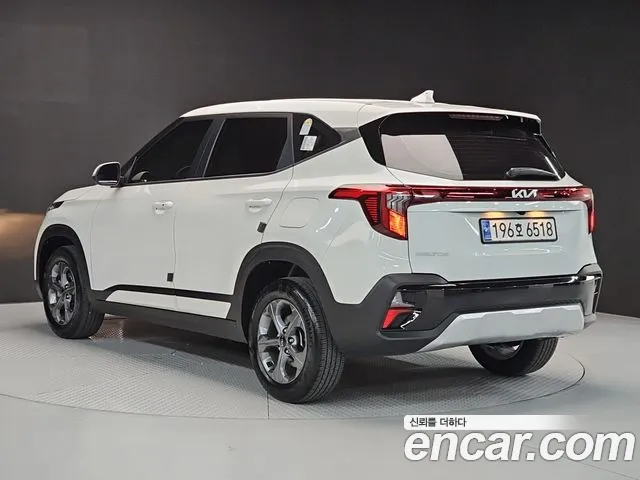 Kia Seltos New — Фото автомобиля 3