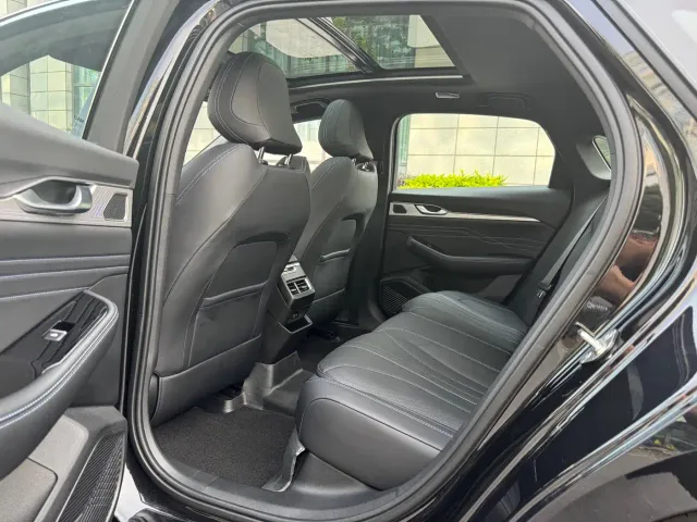 Geely Xingrui — Фото автомобиля 11