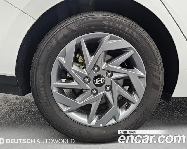 Hyundai Avante CN7 — Фото автомобиля 5