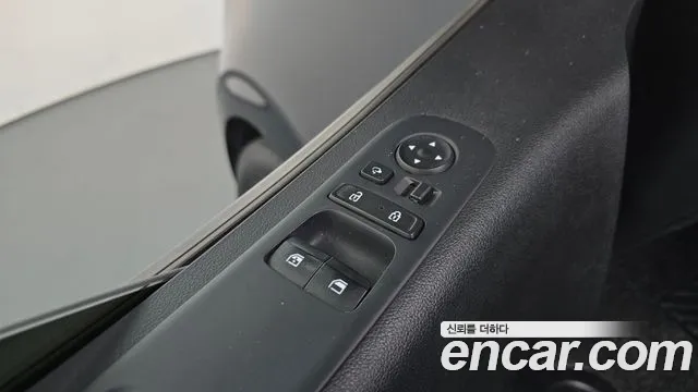 Hyundai Staria Staria 4WD Tourer 9 мест — Фото автомобиля 26
