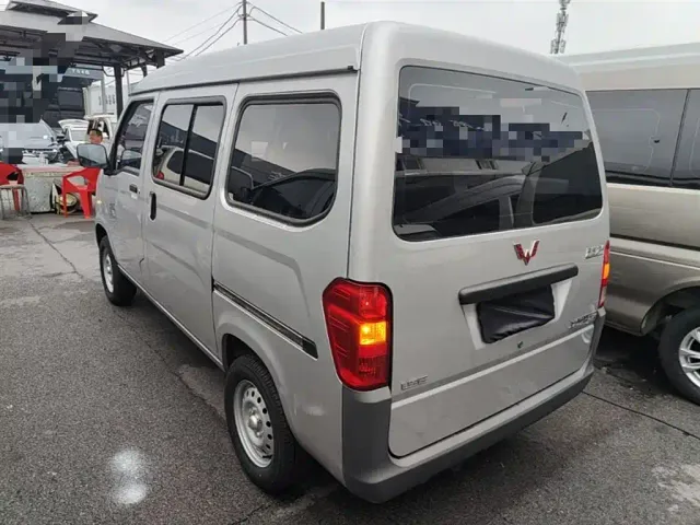 Wuling Zhiguang — Фото автомобиля 4