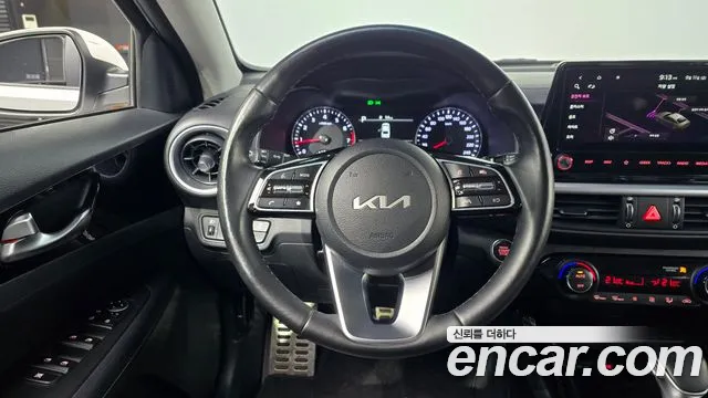 Kia K3 Generation 2 — Фото автомобиля 13
