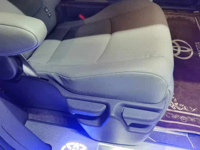 Toyota Granvia — Фото автомобиля 19