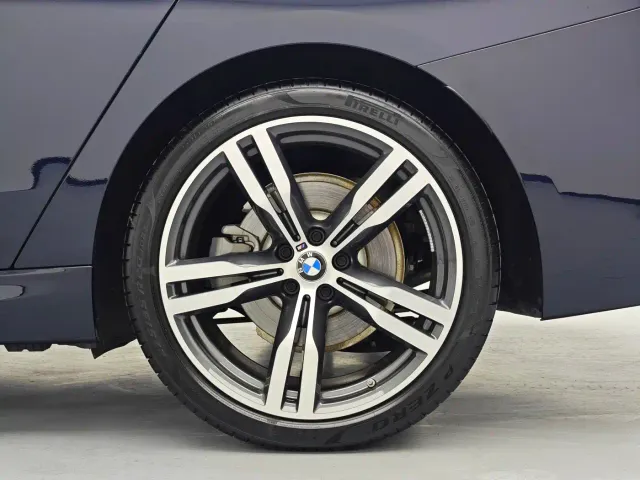 BMW 6 Series Gran Turismo — Фото автомобиля 9
