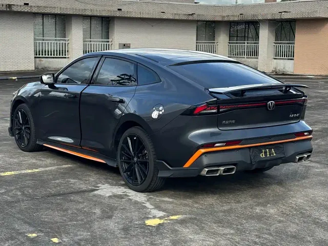 Changan UNI-V — Фото автомобиля 7