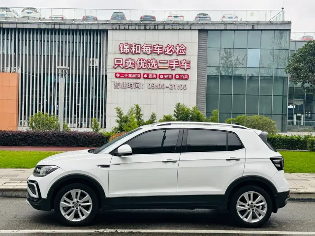 Volkswagen T-Cross — Фото автомобиля 5