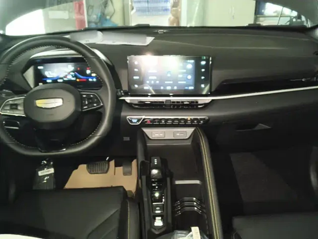 Geely Binyue — Фото автомобиля 9