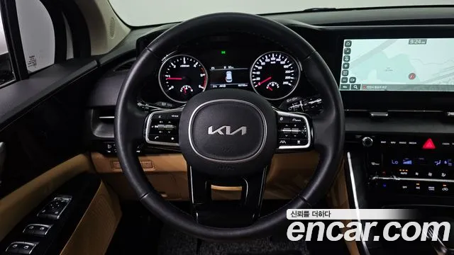 Kia Carnival Generation 4 — Фото автомобиля 14