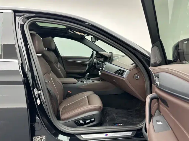 BMW 5 Series — Фото автомобиля 18