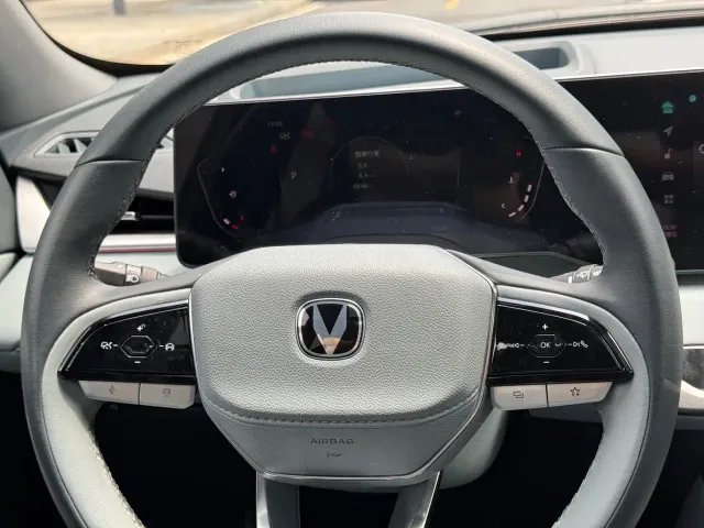 Changan Raeton Plus — Фото автомобиля 14