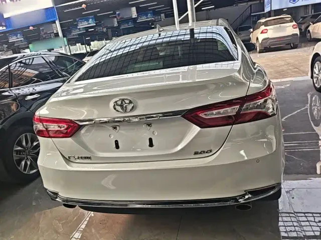 Toyota Camry — Фото автомобиля 5