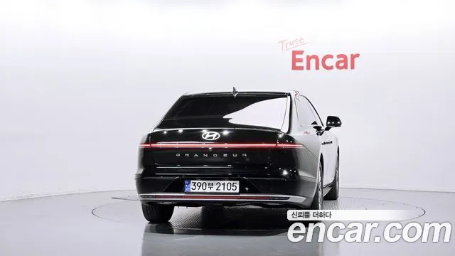 Hyundai Grandeur GN7 — Фото автомобиля 4