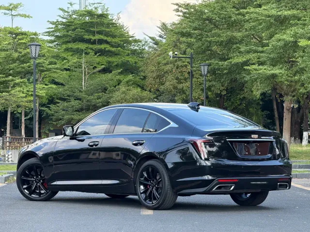 Cadillac CT5 — Фото автомобиля 5