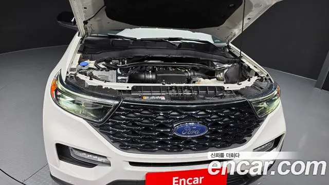 Ford Explorer Explorer 6 поколение 3.0 Platinum 4WD — Фото автомобиля 4