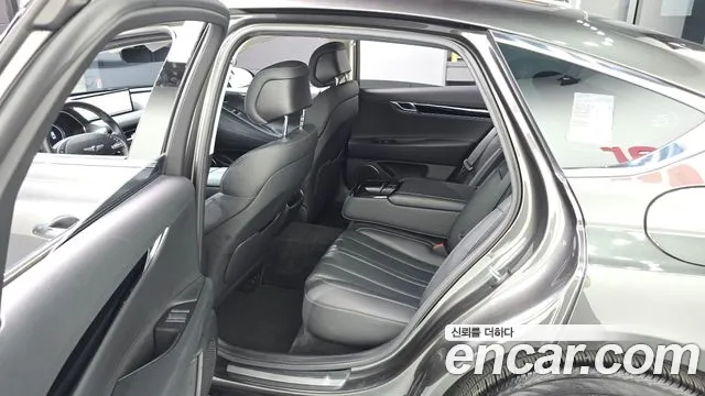 Genesis G80 Бензин 3.5 турбо AWD — Фото автомобиля 9
