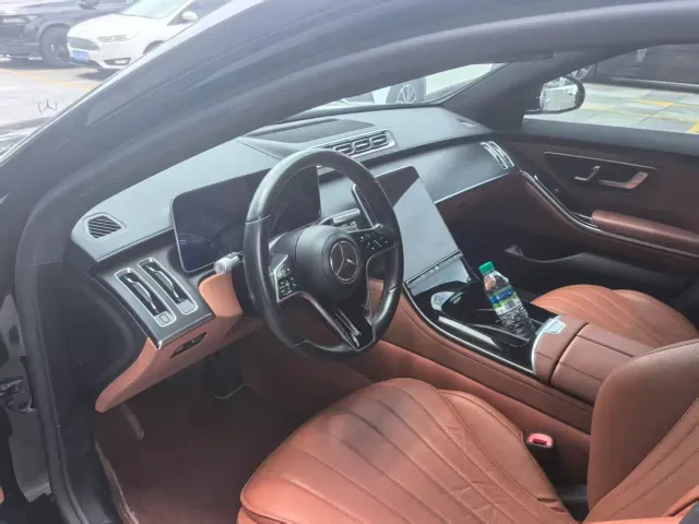 Mercedes-Benz S-Class — Фото автомобиля 4